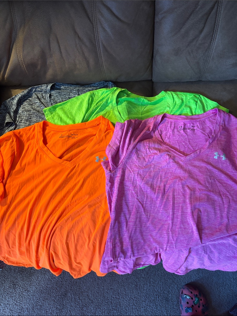 Under Armour woman’s 4pk:3-large 1-XL